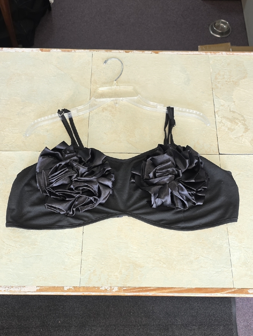 Floral Appliqué Crop Top